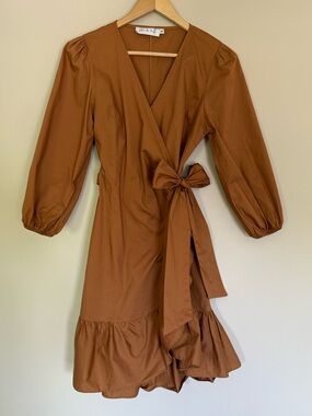 Clair de Lune Long Sleeve V-Neck Ruffle Hem Wrap Dress Coffee Brown Sz S